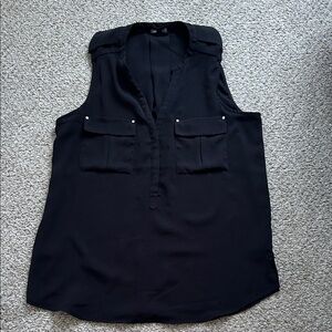 Dynamite Black Sleeveless Blouse with Pockets